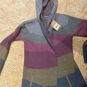 Toad and Co Heartfelt Hoodie- Midnight Landscape- Brand new